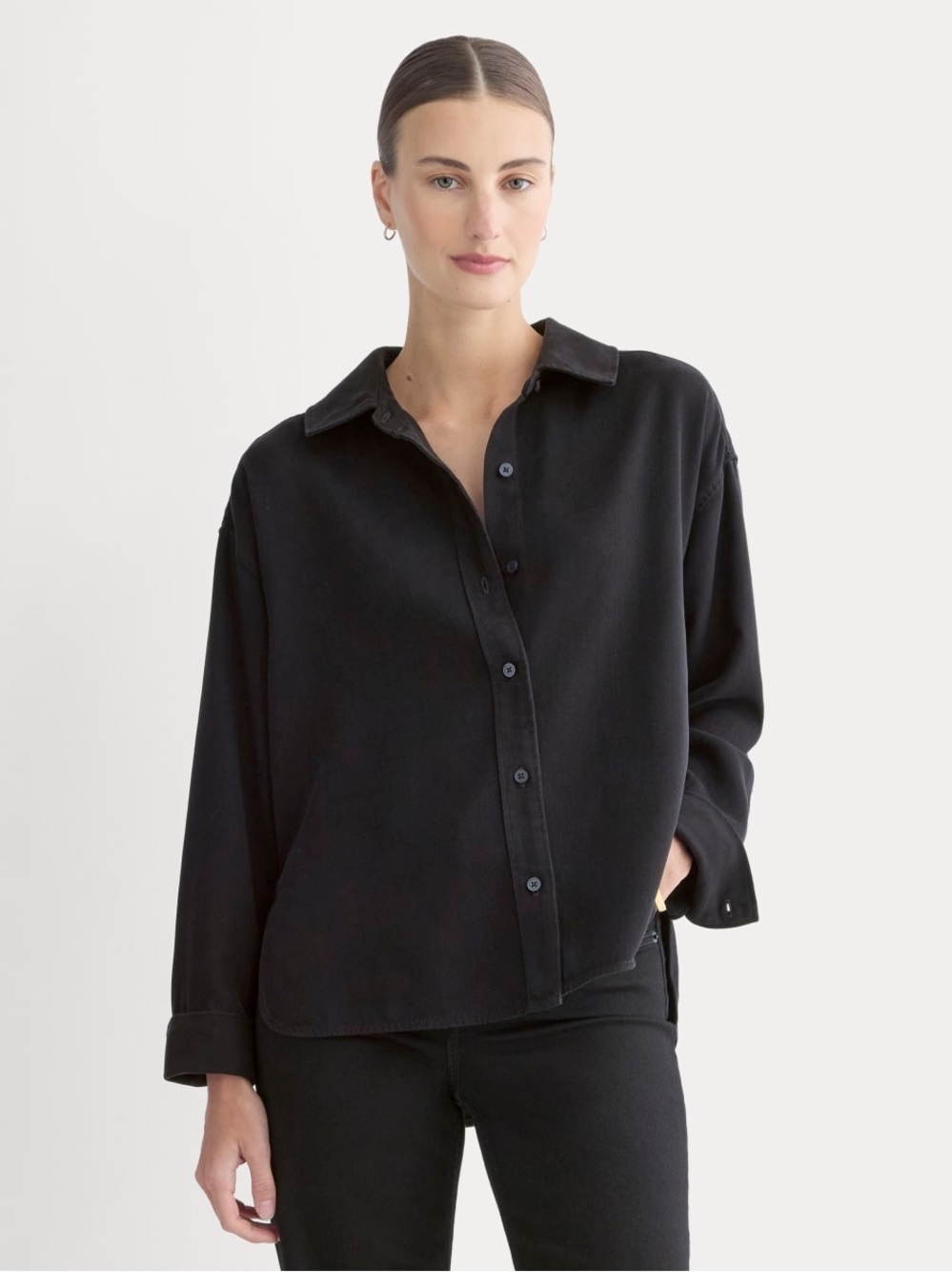 Everlane The Boxy Shirt in Buttersoft Black Size M TENCEL Lyocell NWOT
